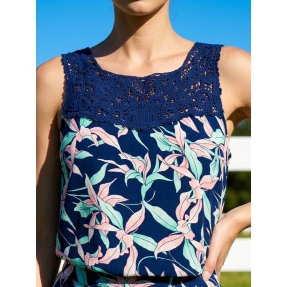 🔺️Navy Blue Lace & Floral Print Sleeveless Top Large